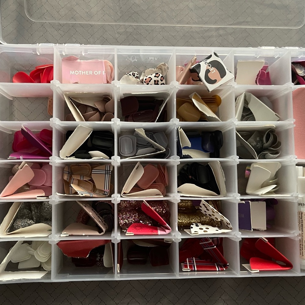 Red Aspen Nail Dashes Collection